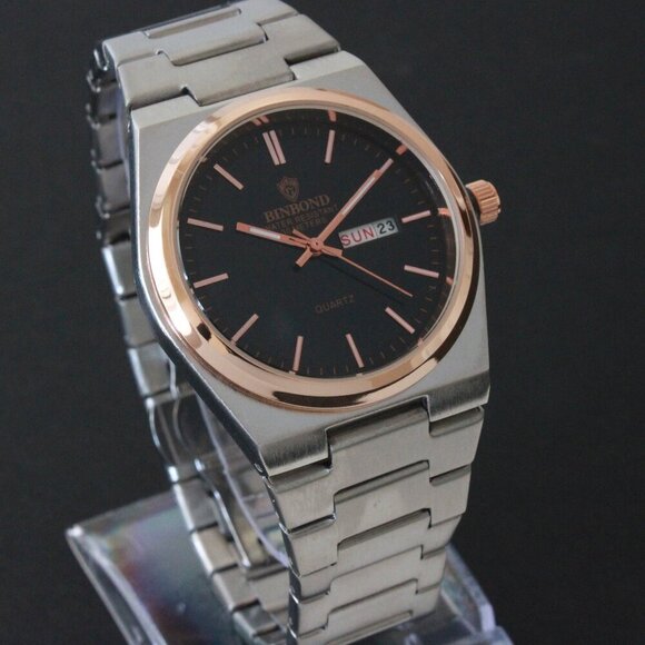 Men's Integrated Bracelet Sports Watch Stainless Steel Radiant Black Dial 40mm - Picture 2 of 14